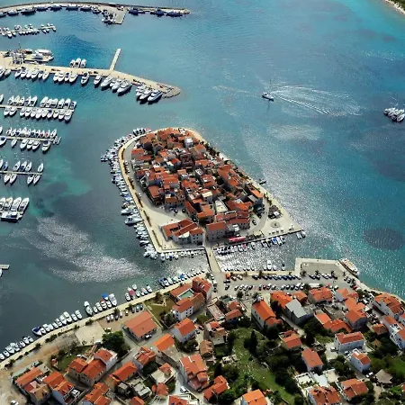 Mare *